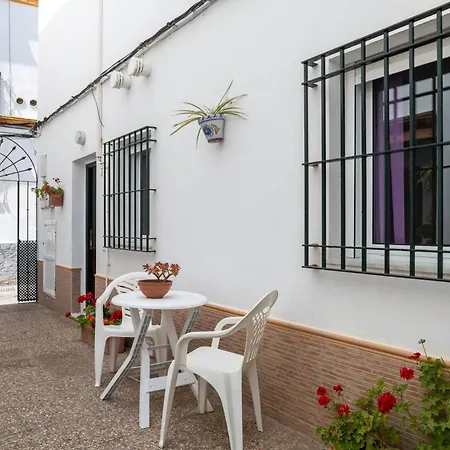 Apartment Casa Paqui Bustos 1 *